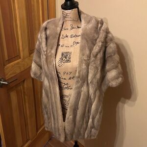 Elegant Silver Beige Mink Fur Shawl